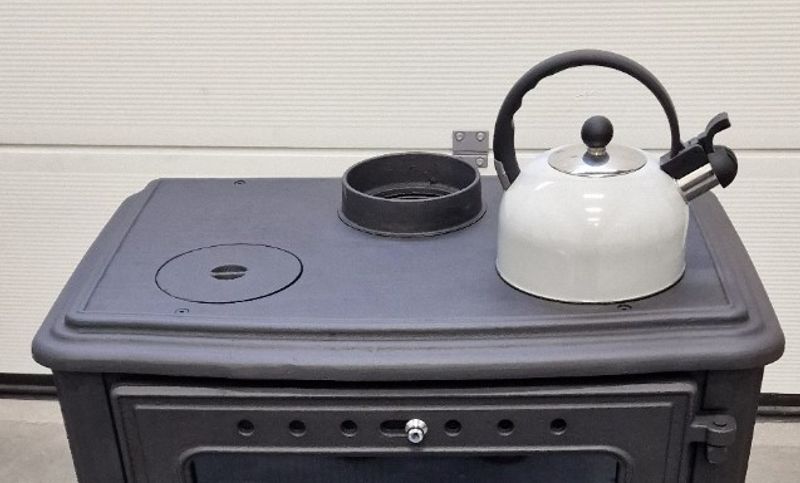 Peisovn Modell 8015 med koketopp 10,5kW i støpejern